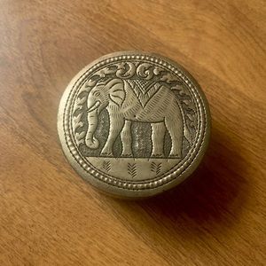 Beautiful Silver Elephant Box
